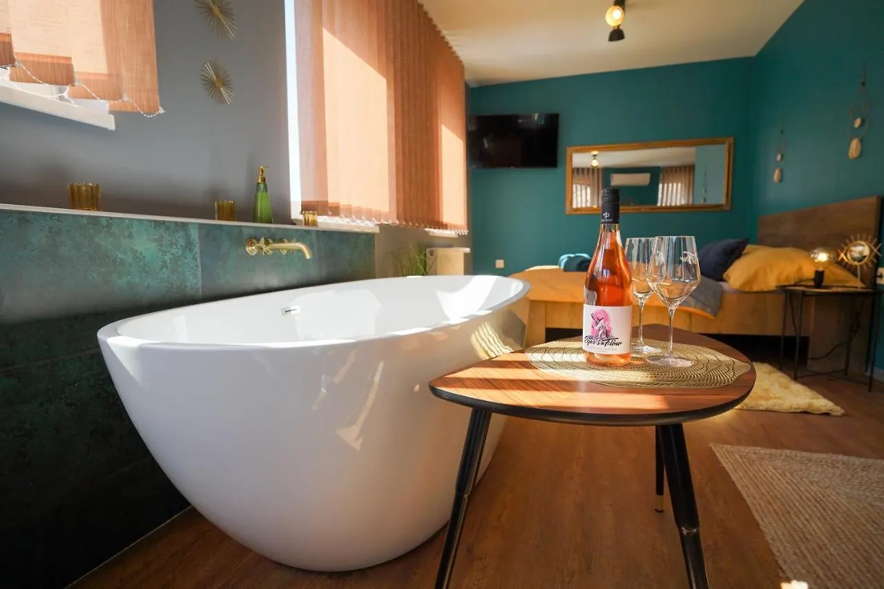 Eger'S Flow Apartment