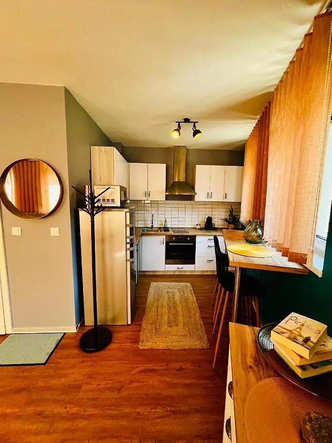Eger'S Flow Apartment 0*, Eger